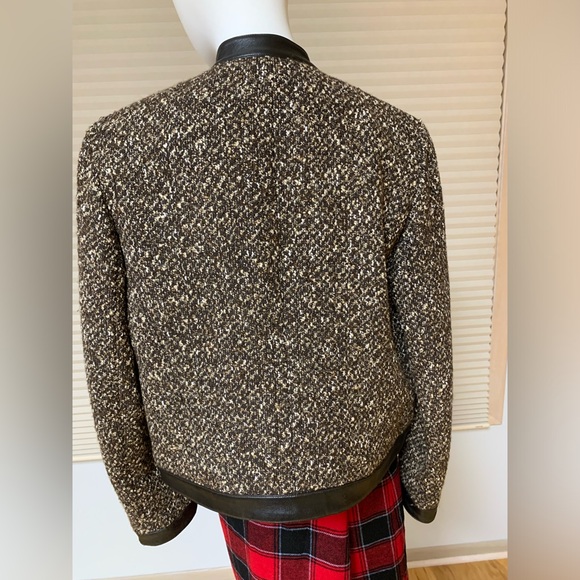 Jones New York Women’s Jacket  100% brown Leather trim.Size:10. Like New - Picture 3 of 8